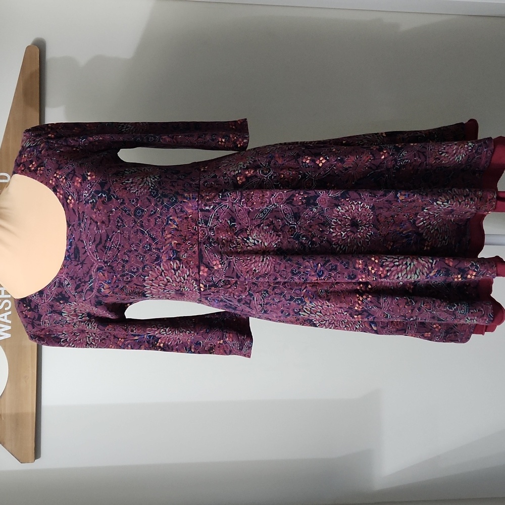 Plume and Thread Floral Fit & Flare Dress - Size 1 Small 6 Burgundy Layered Hem
